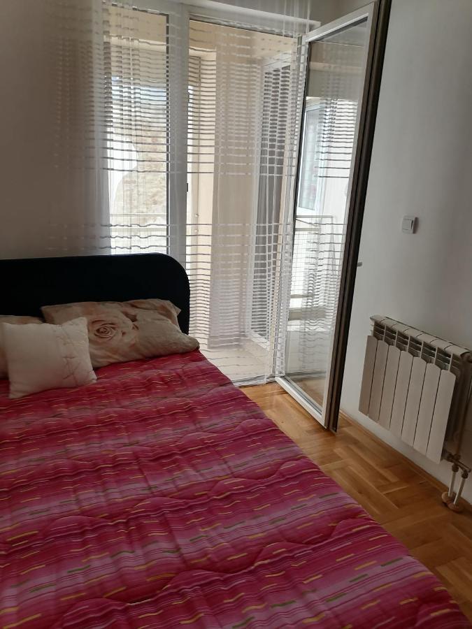 Centar S Apartment Ni Exterior foto