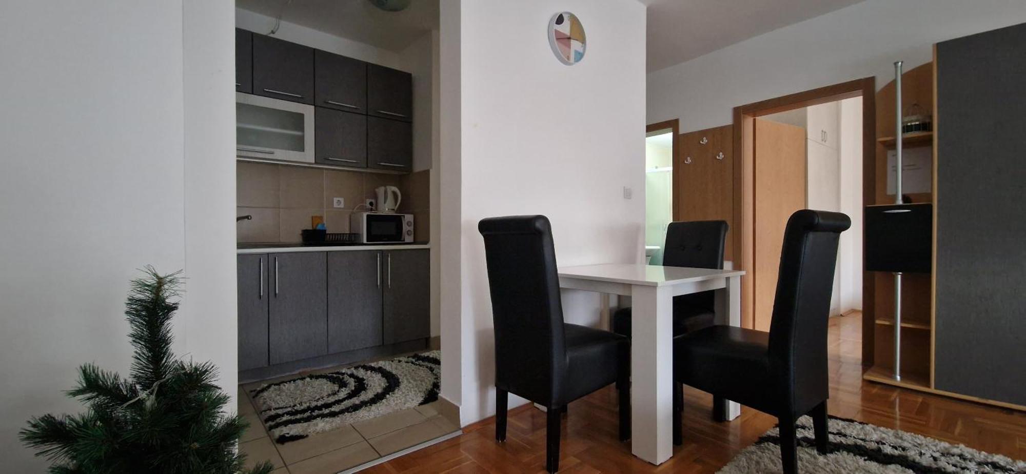 Centar S Apartment Ni Exterior foto